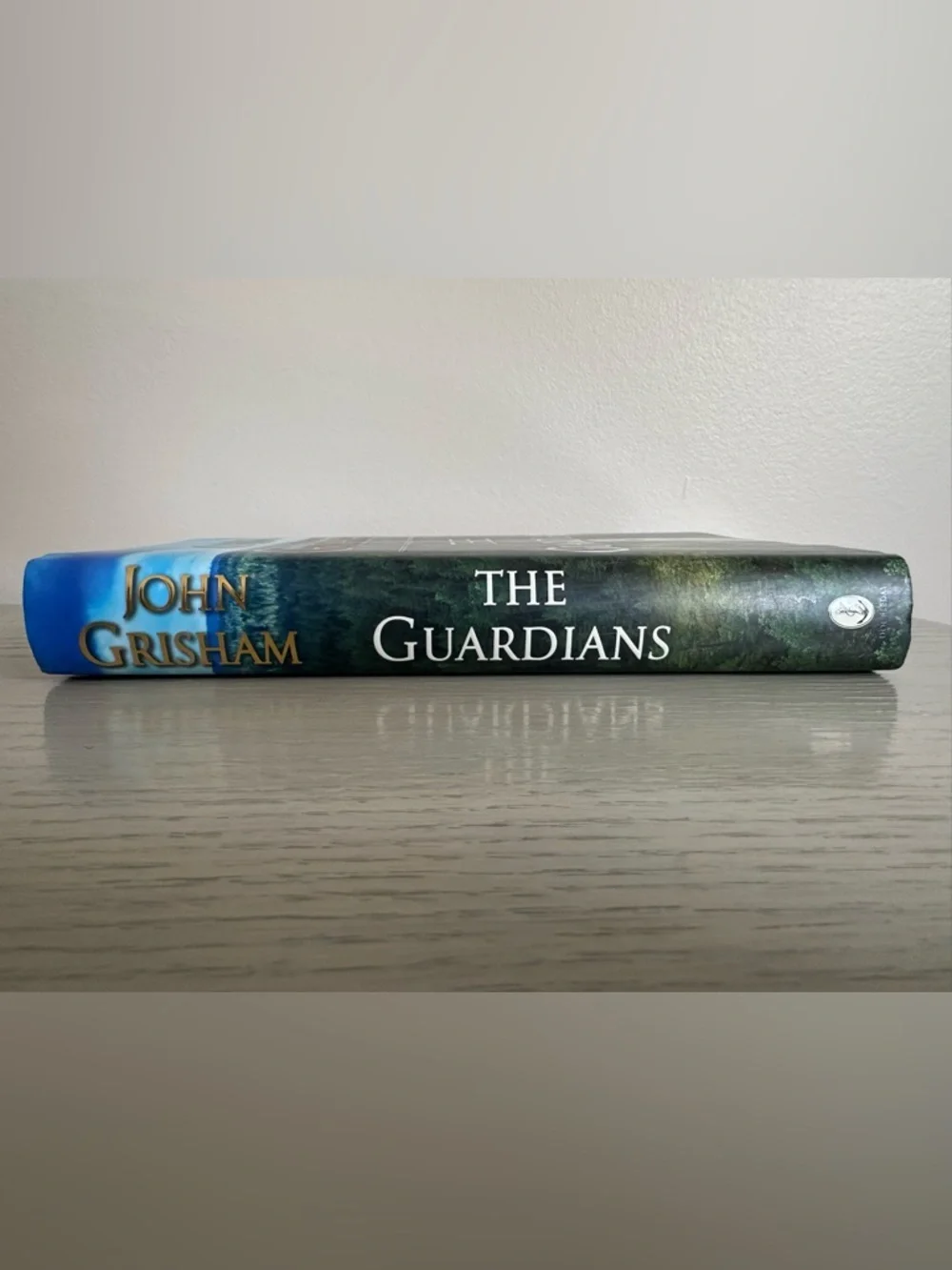 The Guardians Hardcover Novel - John Grisham - Picture 3 of 4